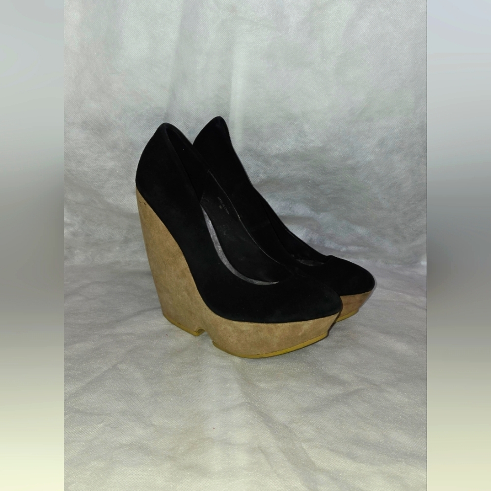 Mimosa for Brown's black suede platform pump wedge, EUC sz9, 8.5W